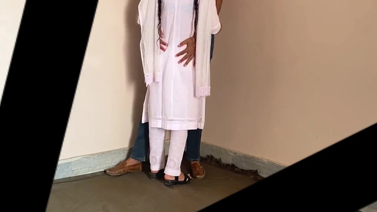 Desi Girl Ki Class Me Hi Salwar Utar K Krdi Chudai Viral Mms Sex Video