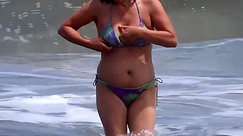 After The Beach With My Friends Stepmother We Had Full Sex Great Cumshot On Her Hairy Pussy