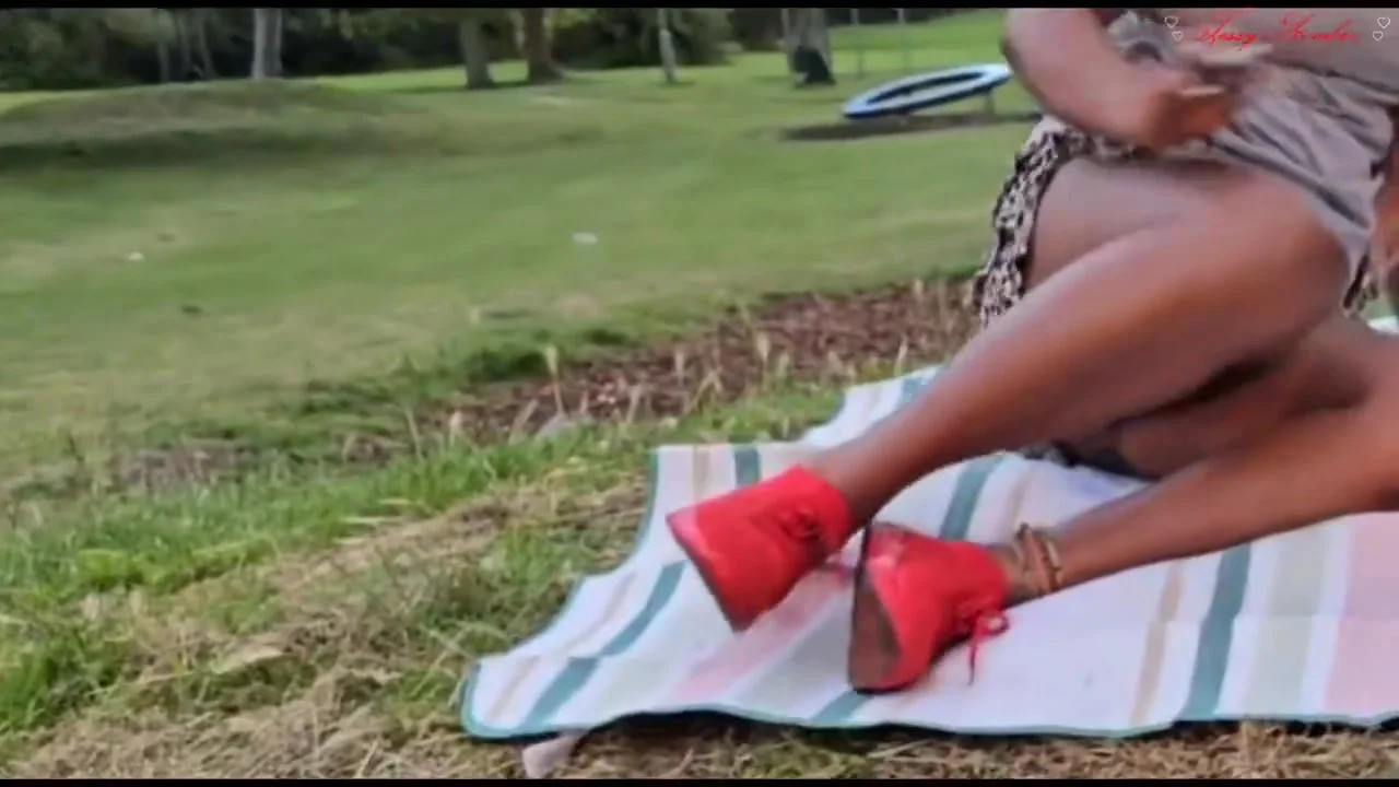 Apple Bottom - Flashing In The Park In A Slutty Outfit - Upskirt No Panties With People Around