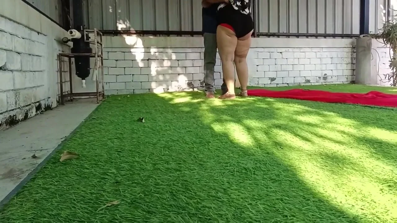 Desi Rich Couple Enjoying Open Garden Hard-core Doggy Style Fucking Cuming