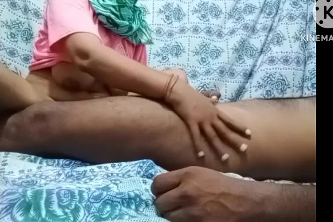 Dasi Indian Bahbi And Dewar Sex In The Store 2866