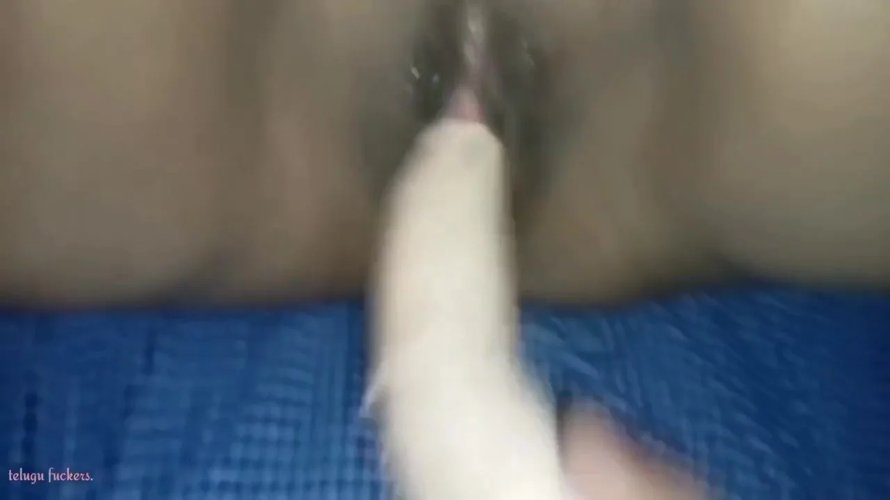 Wife Tight Puku Lo Dildo Petti Dengina Gudda Lo Sulli Petti Denga Shaved Pussy Telugu Fuckers
