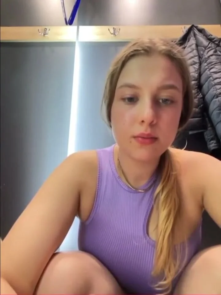 Extreme Masturbating. Hot Amateur Cum In The Changing Room - 18 Years