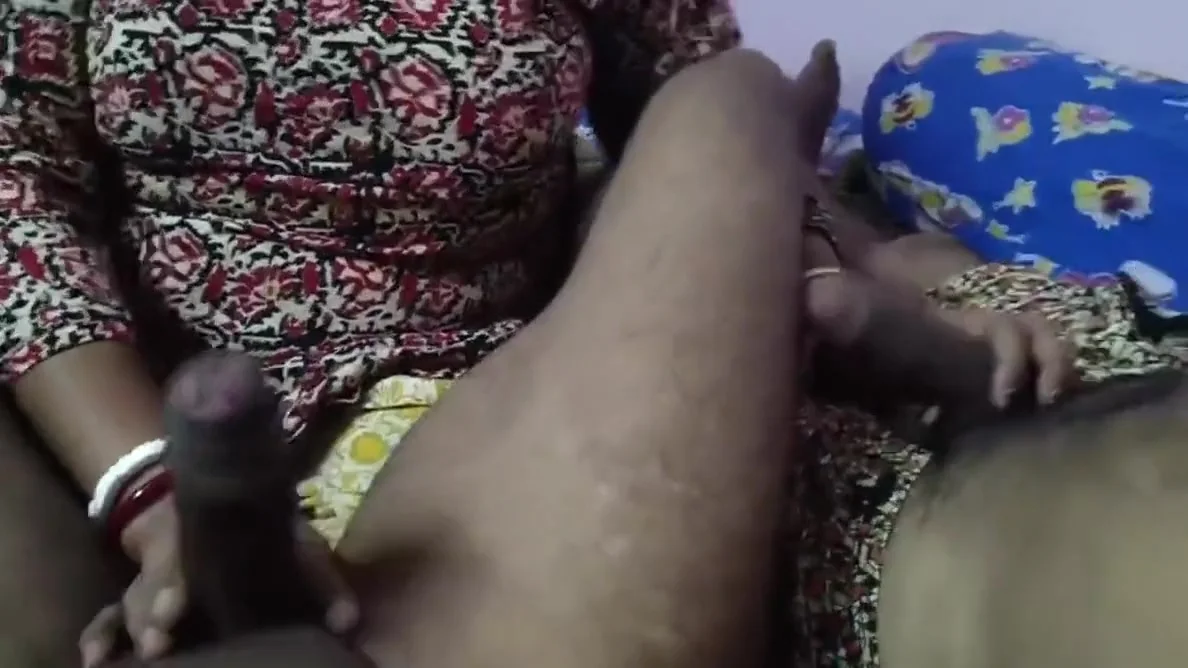 Indian Bengali Housewife Handjobs 2 Cock