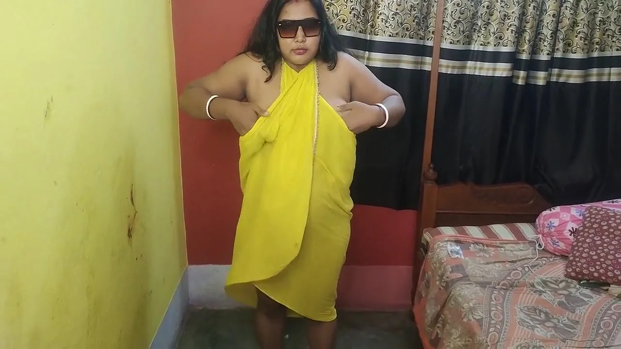 Indian Gorgeous Young Step mom Sex With Vegetable