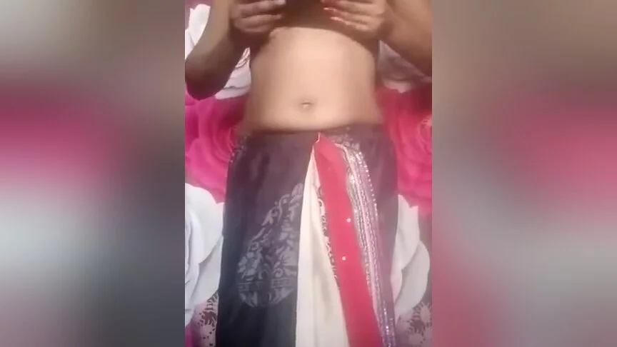 Today Exclusive- Horny Desi Girl Showing Her Milky Boobs And Pussy 3