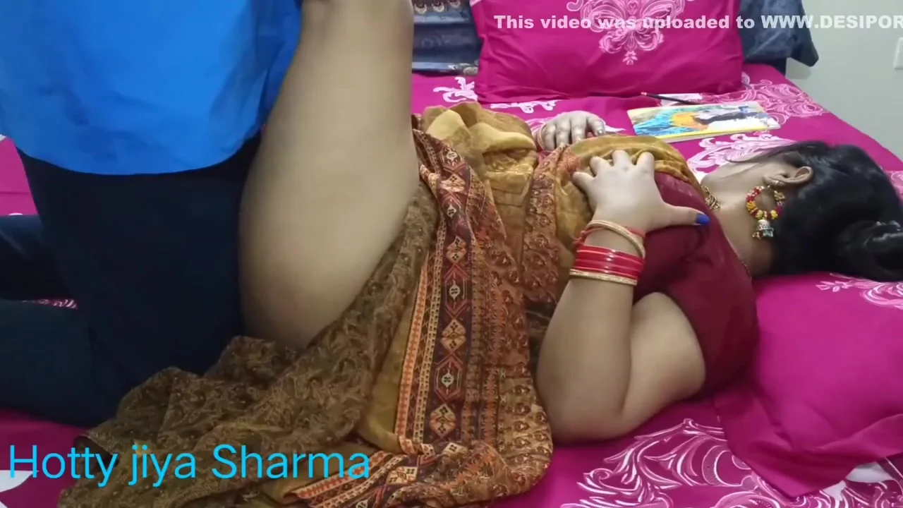 Desi Stepmom Fucking With teen 18+ Step Son When Studying Step Mom Anything - Don't Know