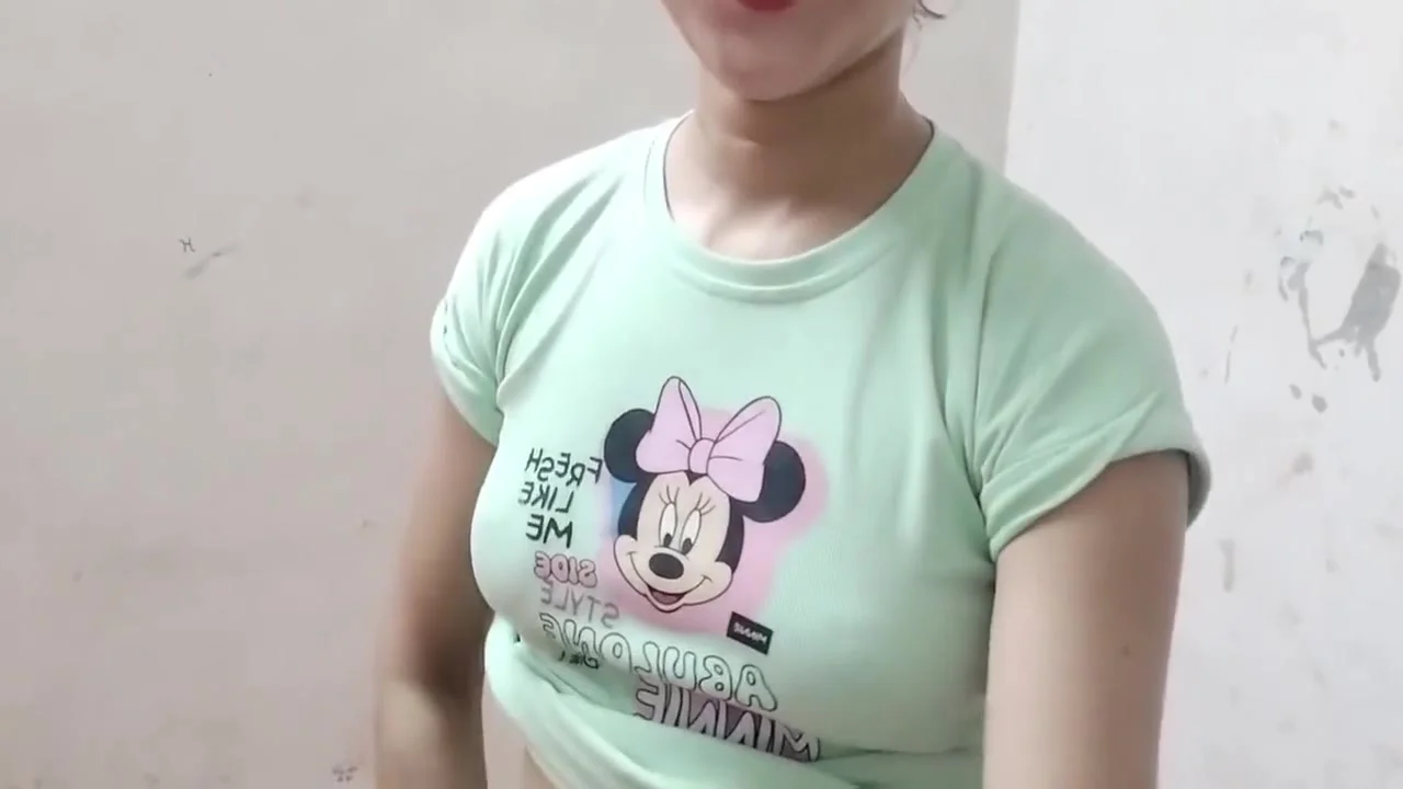 Bua Ki Beti Ko Chod Kar Bur Faad Diya