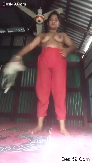 Today Exclusive -village Bhabhi Shows Nude Body