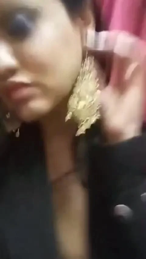 Desi Horny Secretary Playing Hot