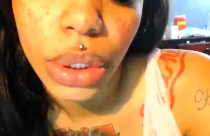 Huge tits Huge ass Webcam