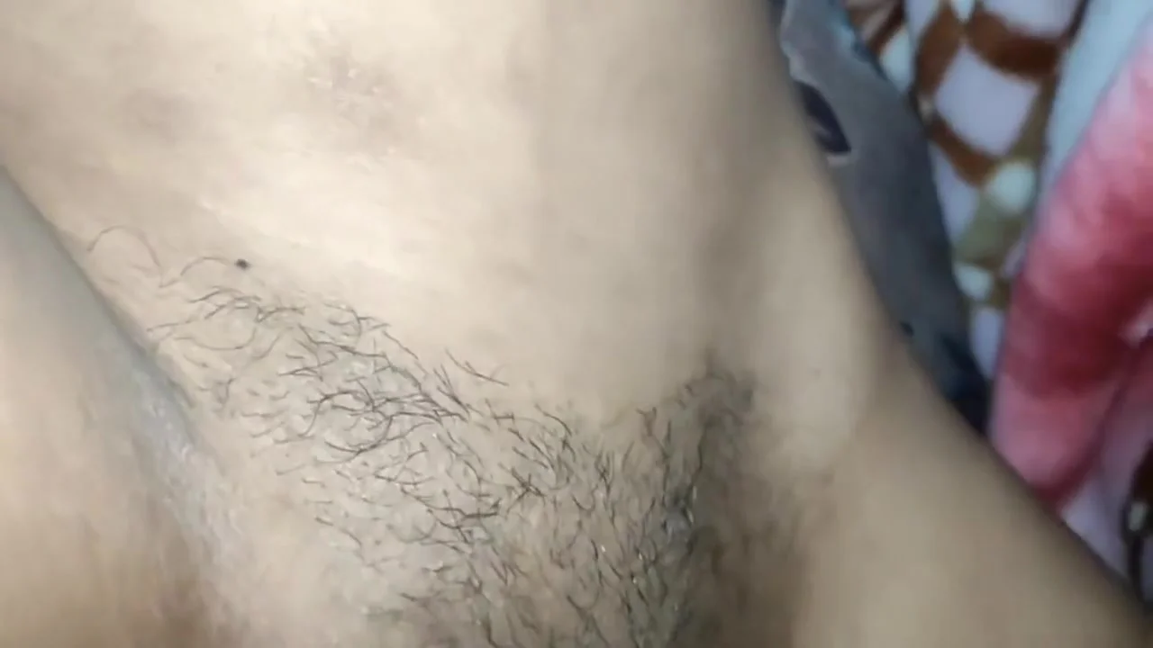 Jija Le Mujhe Dhodala Chut Fat Gai