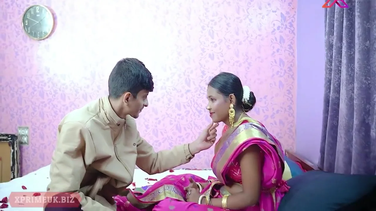 Desi Indian Beautiful Cheating Wife Fucks Stranger