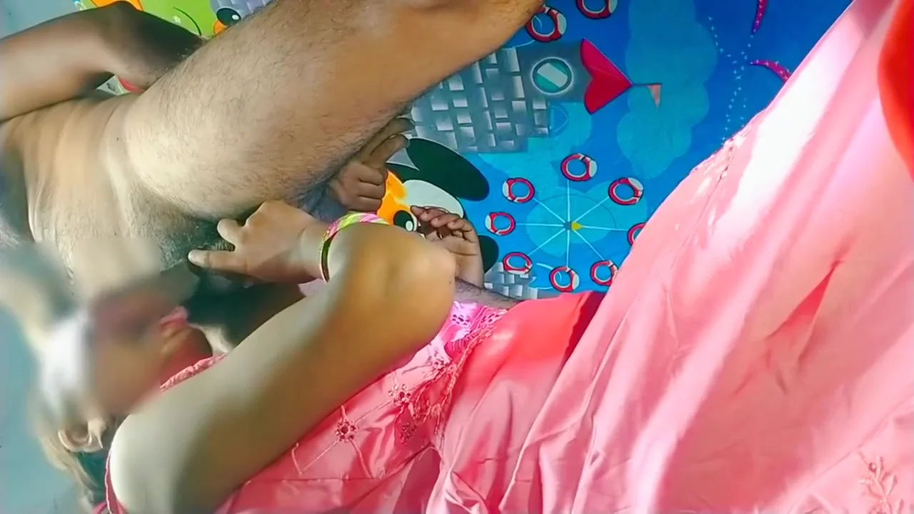 Valentine S Day - Huge Squirting.cutest Teen 18+ Stepsister In Pink Salwar Suit. She Had First Painful Sex