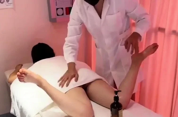 找男技師按摩後被瘋狂暴操 CherryCat china