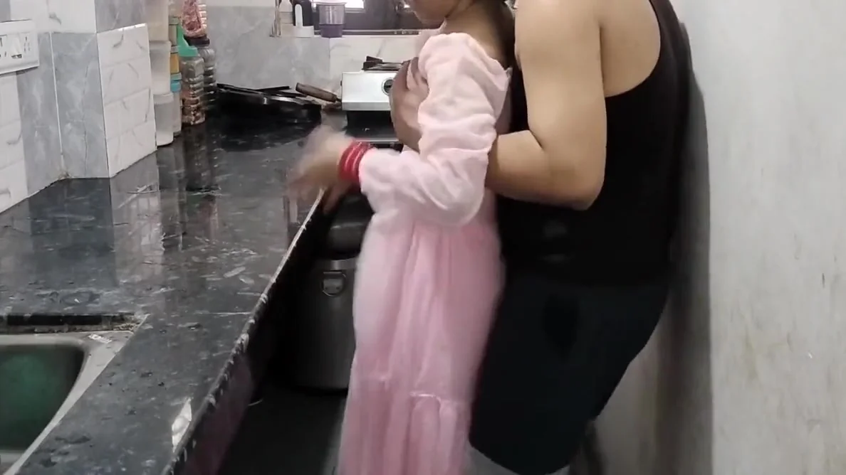 Teen 18+ Age College Girl Ko Paise Dekar Jabar Dasti Pela