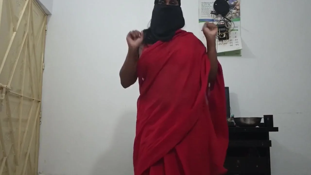 Young Beauty Hot Dance Moves