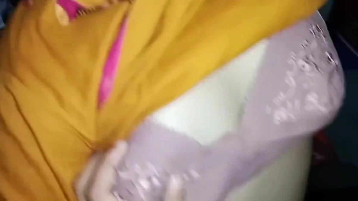 New Hot And Sexy Beautiful Wife Gets Fucked, Desi Sexy Wife Ko Bhote Dan Ka Bad Choda Or Chut Ka Full Maza Leya With 18 Years