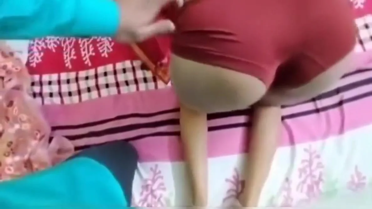 Husband Fucks Yoursexxysara On Night Of Marriage - First Night