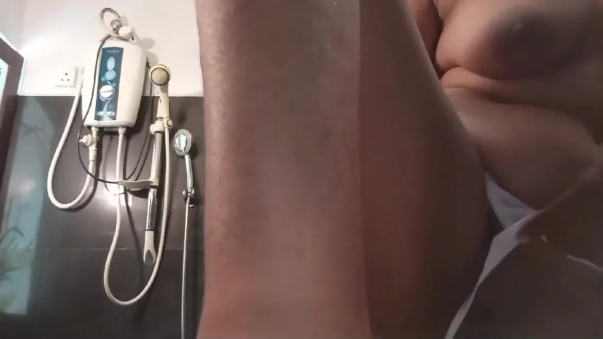 Busty Sri Lankan New Leake Innocent Girl Is Touching, Rubbing, Fingering - Real Loud Orgasm! 2025