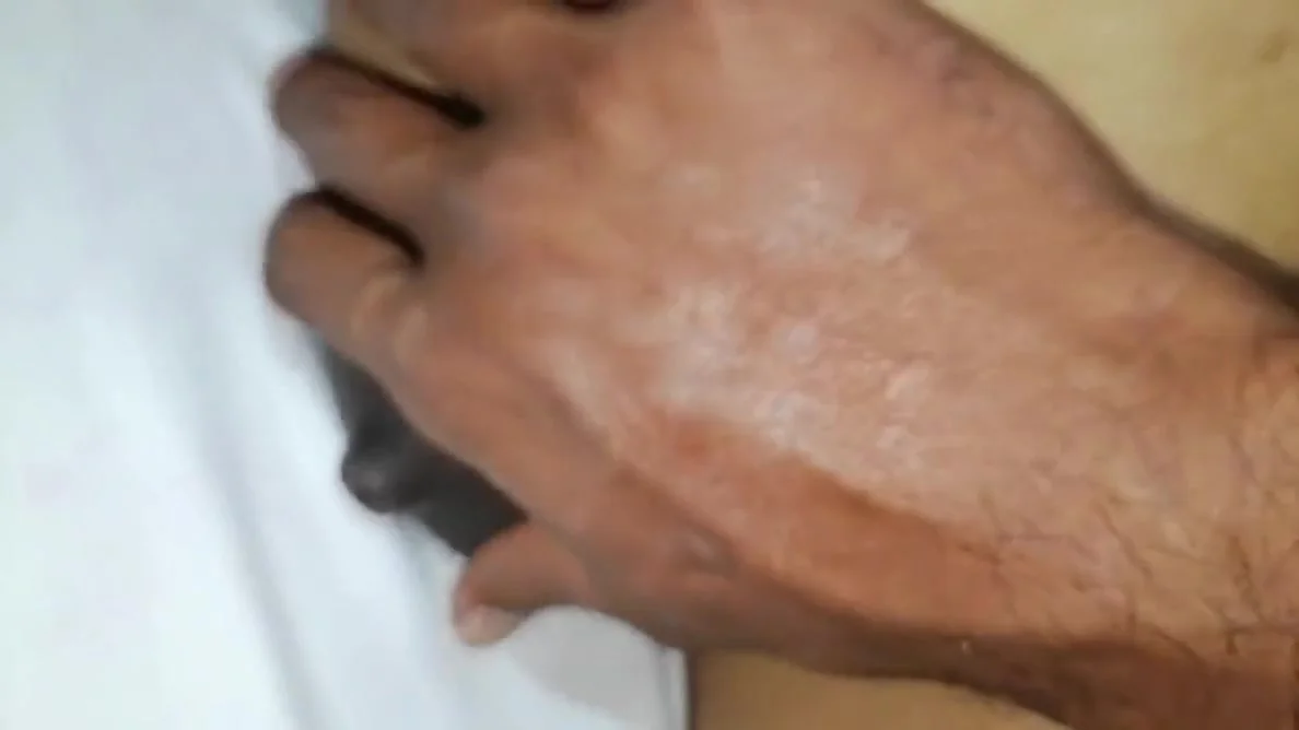 Indian Hot Housewife Showing Her Body Touch Squirting Pussy With Big Ass Tits And Asianhotwife