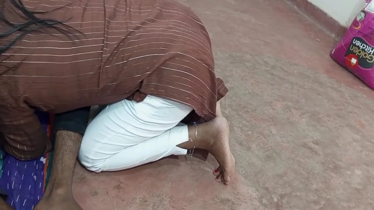 Jawan Housemaid Ladki Ne Deep Blowjob Diya Morning Me