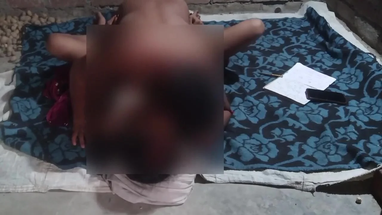 Chuchi Pakad Ke Bur Choda