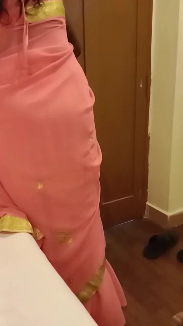 Verified Amateurs - பவடய தகக கத சதத Desi Tamil Wifes Saree Tease, Big Ass For Cuck! Indianhotwifex