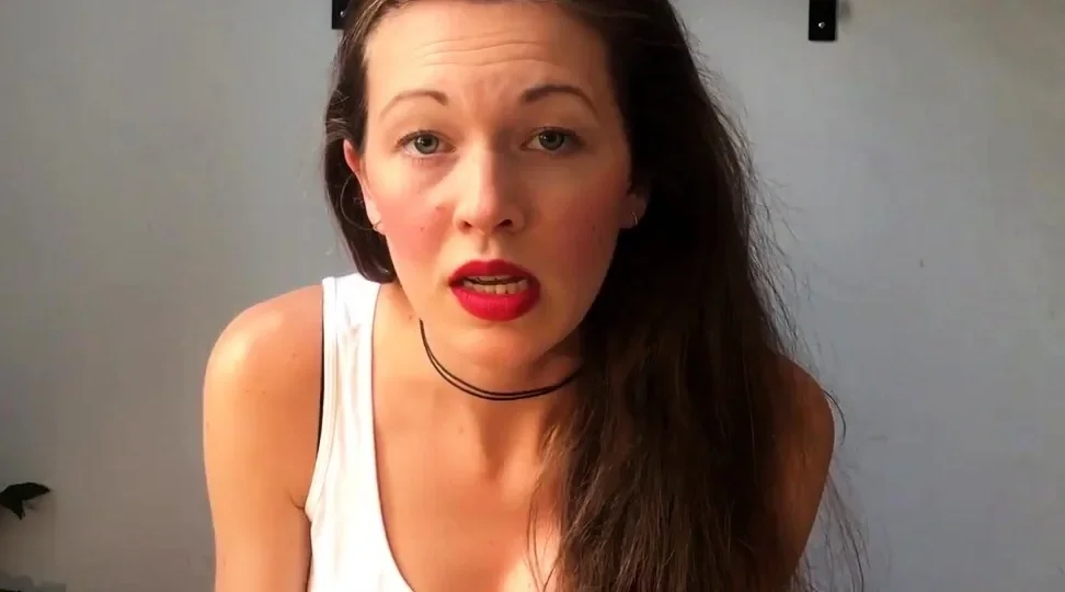 Amateur Webcam Chick Masturbates On Webcam More at