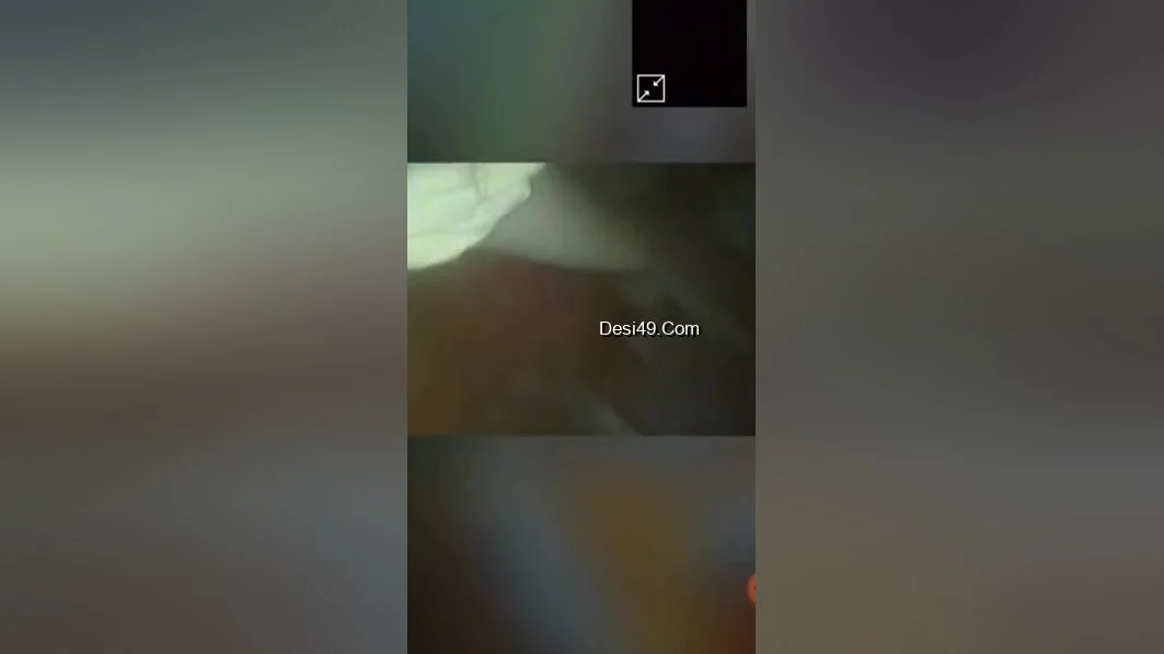 Today Exclusive- Desi Village Bhabhi Showing Her Boobs And Pussy 2