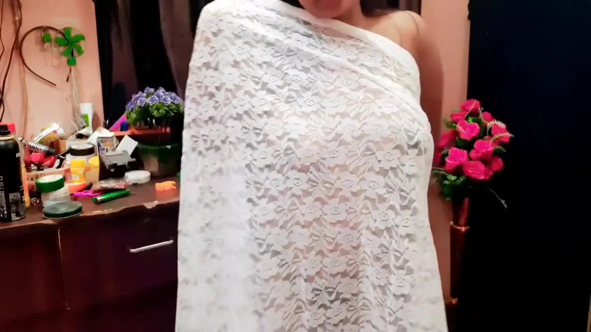 Indian Housewife Saree Show 1