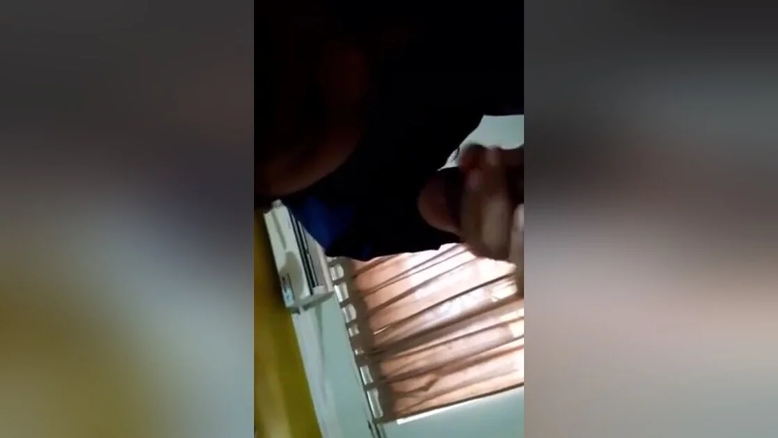 Today Exclusive- Sexy Desi Girl Sucking Dick