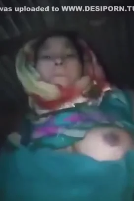 Bangladeshi Muslim Girl Sexy Boobs Pussy Show