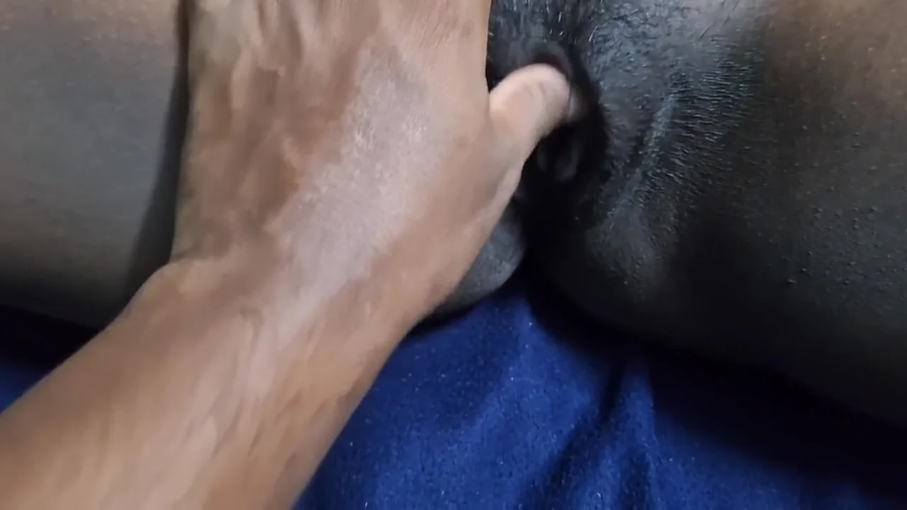 Tamil College Girl Pussy Show( Tamil Ponnu Pundai)