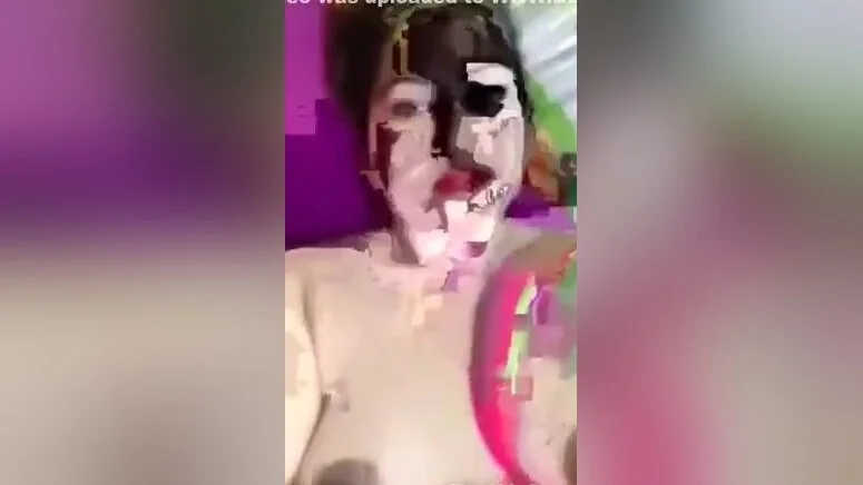 Today Exclusive- Bangla Wife Strip Her Cloths And Showing Nude Body 1