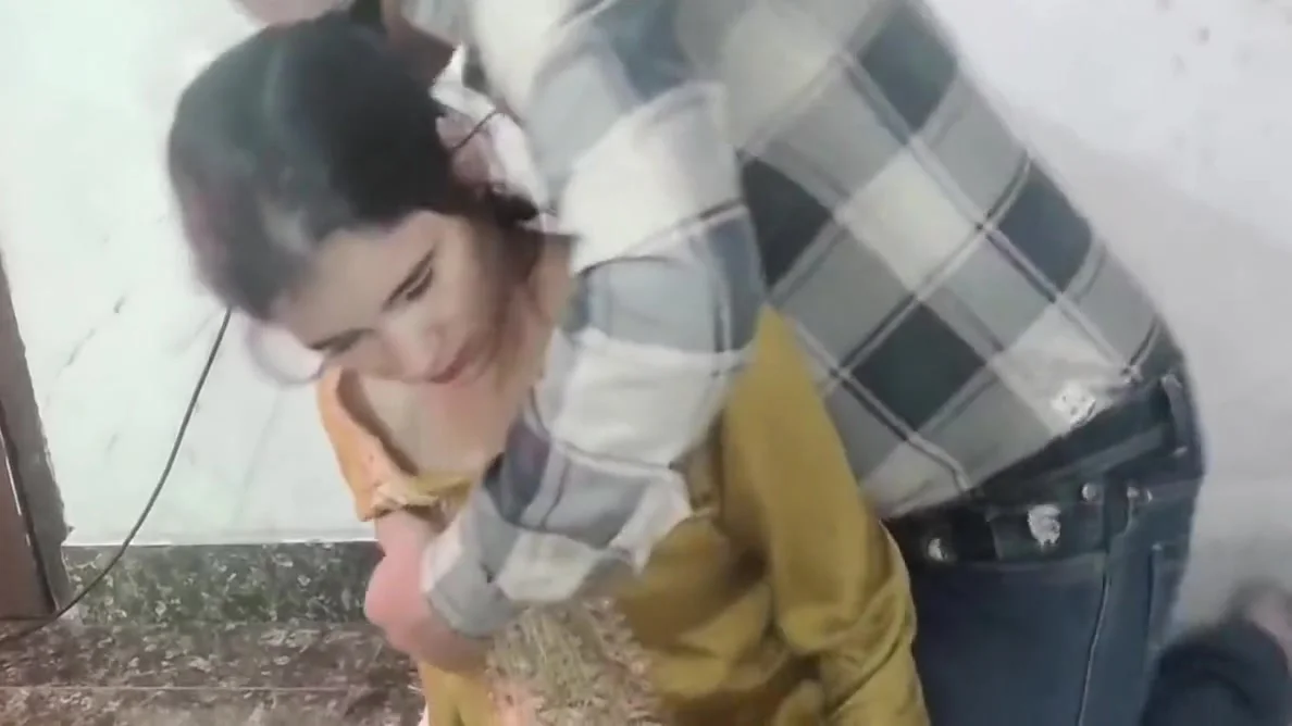 Muslim Girl Ka Stepbrother Ne Chuchi Daba Daba Kar Choda