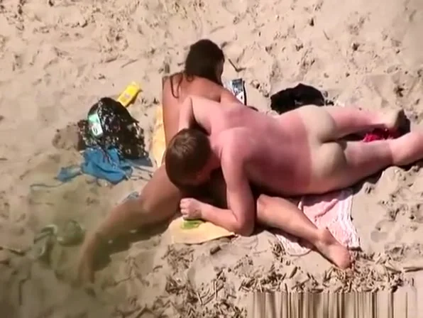 Pussy eating and fuck on beach