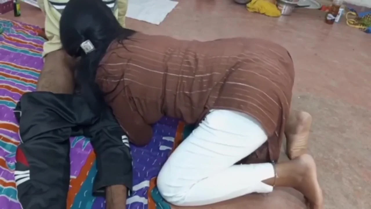 Fucked The Neighbor Fiercely By Entering His House