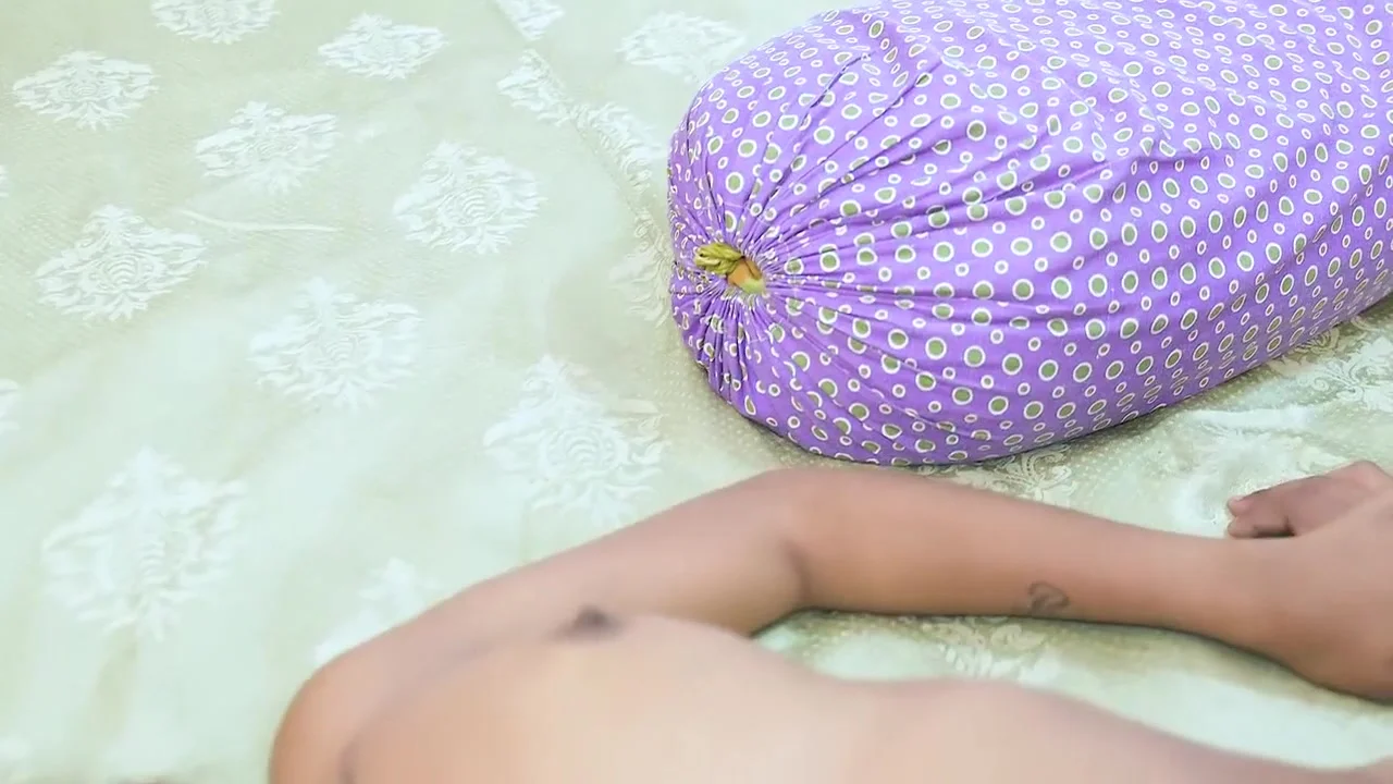 Desi Indian Cute And Horny Stepdaughter Pure Gangbang Full Movie With Friends ( Hindi Audio )