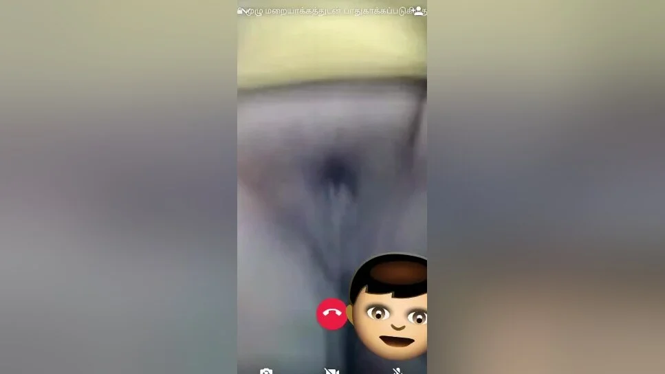 Today Exclusive -desi Bhabhi Shows Her Boobs And Pussy 2