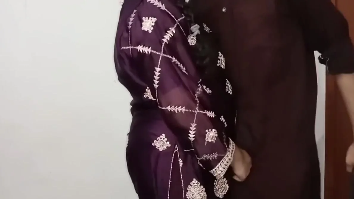 Behanchod Didi, Husband Ko Sula Kar Bhayia Se Chodne Waali Didi Behan Ko Apne Bhayia Ka Lund Ki Latt Lag Gi...hindi Audio