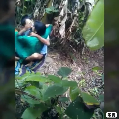 Village Girl Fuck A Forest/jangol - Desi Bhabhi And Indian Bhabhi