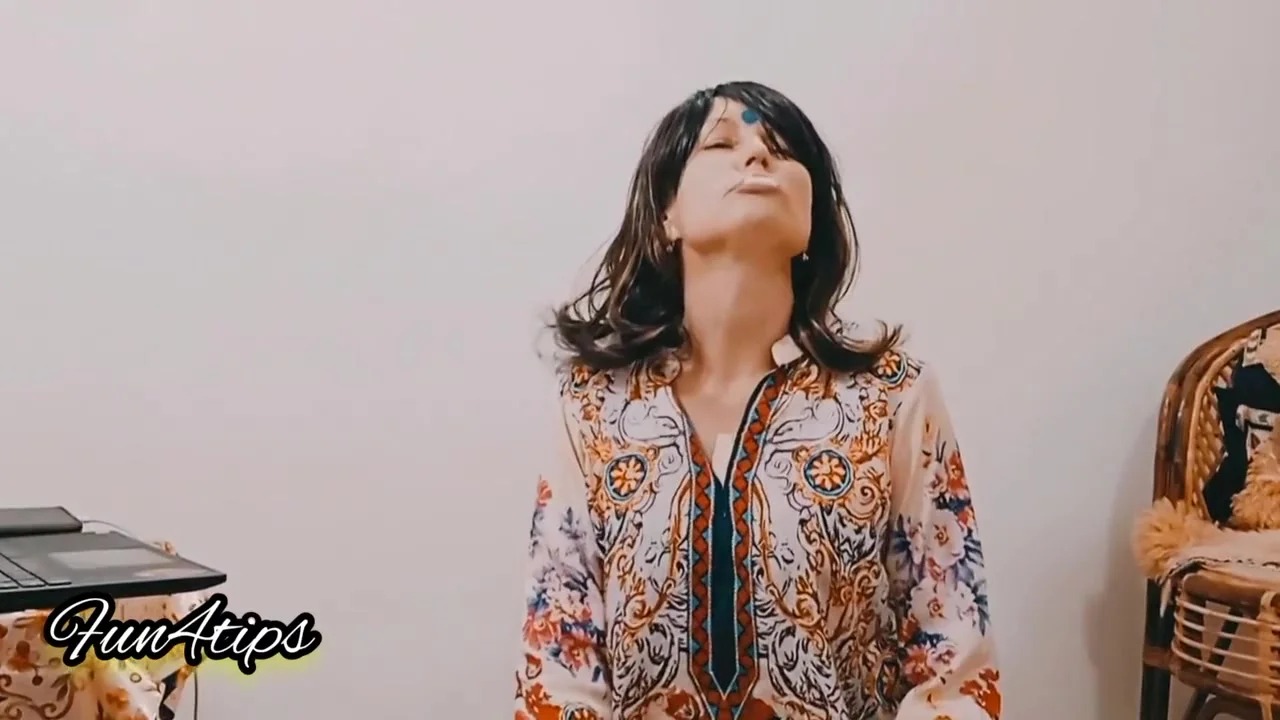 Slut Wife Is Willing To Swallow Cum On Knees