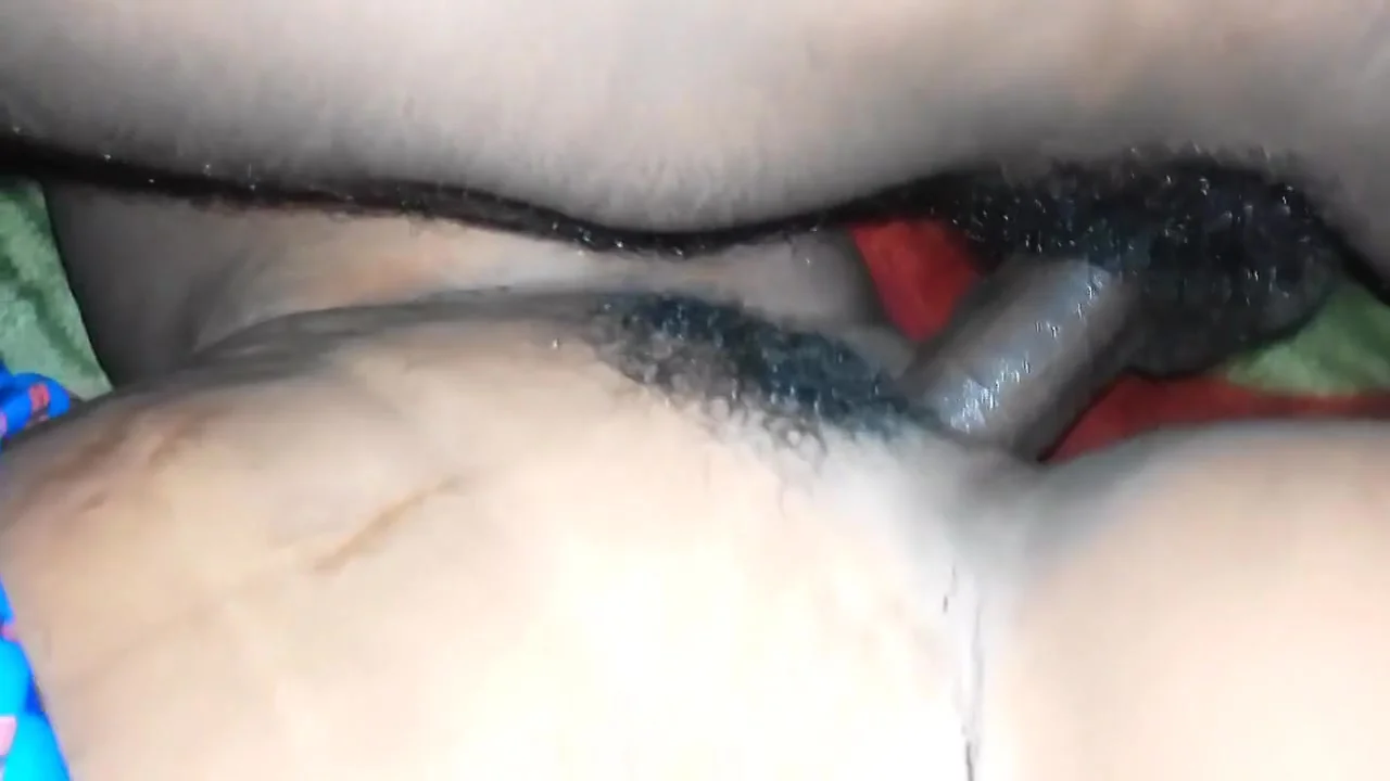 Ham Apne Buddhi Pagali Wife Ko Raat Mein Choda Palang Per Maje Lekar