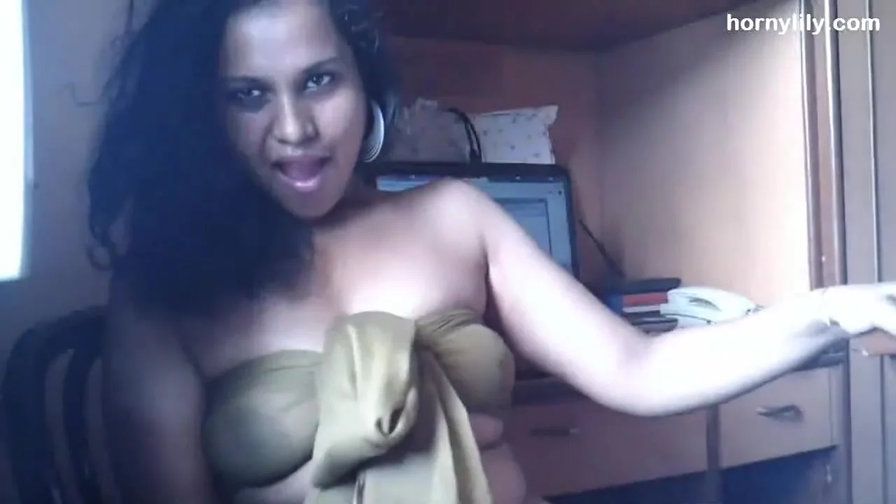 South Indian And Indian Bhabhi In Indian Masturbating/dirtytalking