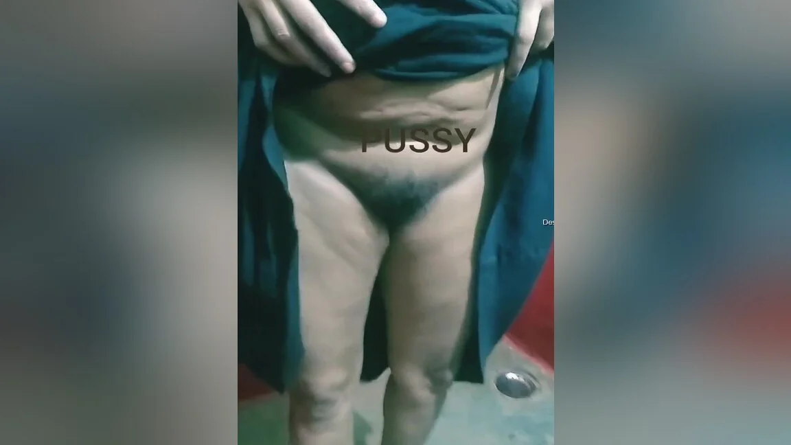 Today Exclusive -desi Bhabhi Bathing Video Record By Hubby 2