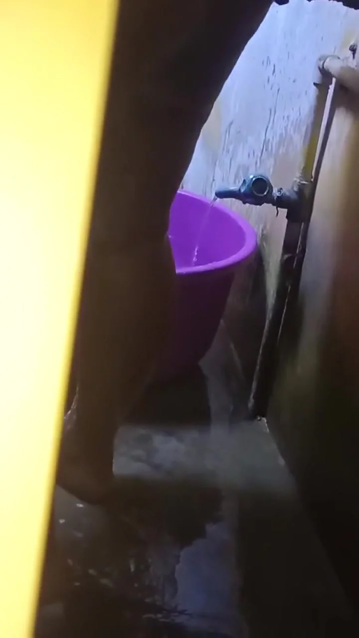 I Secretly Took A Video Of My Girlfriend Taking A Bath In The Bathroom. Shes So Beautiful