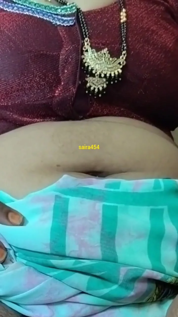 Saira Hot Women Home Alone Masturbating Cucumber