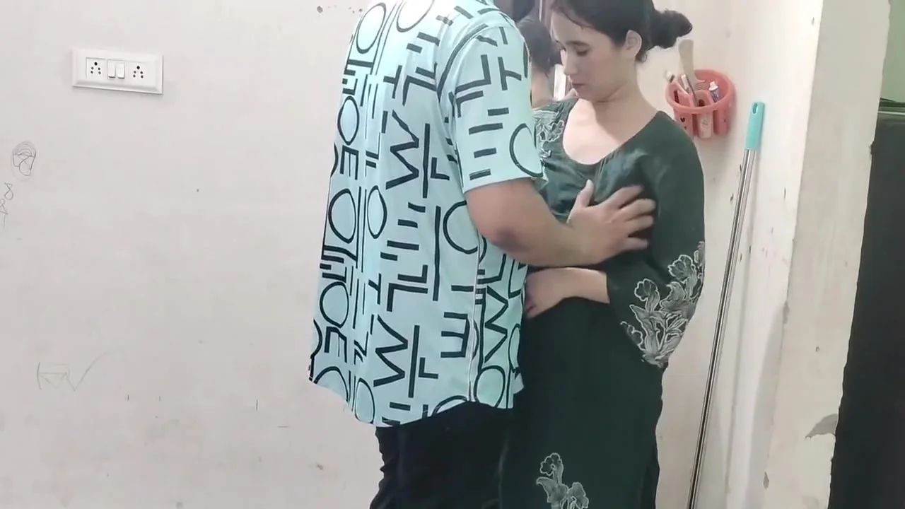 Stepsister Ne Bola Pela Pali Khelne Ke Liye