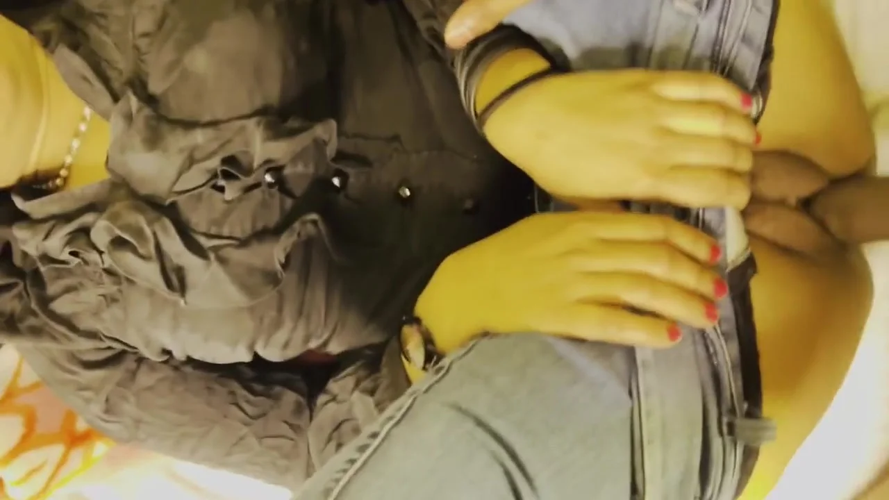 Desi Young Landlady Abandoned By Tenant Desi Tenant Boy Young Landlady Hindi Voice Sex Video